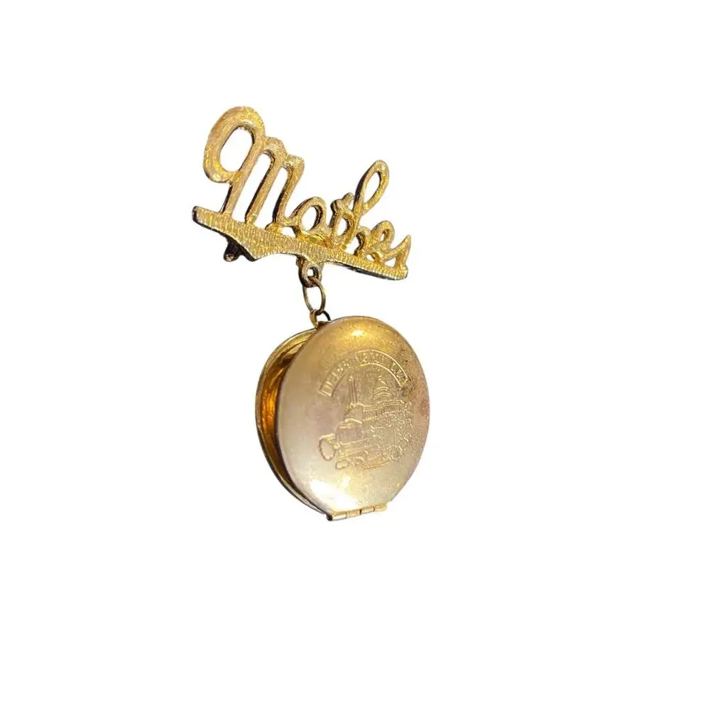 Unbranded vintage goldtone